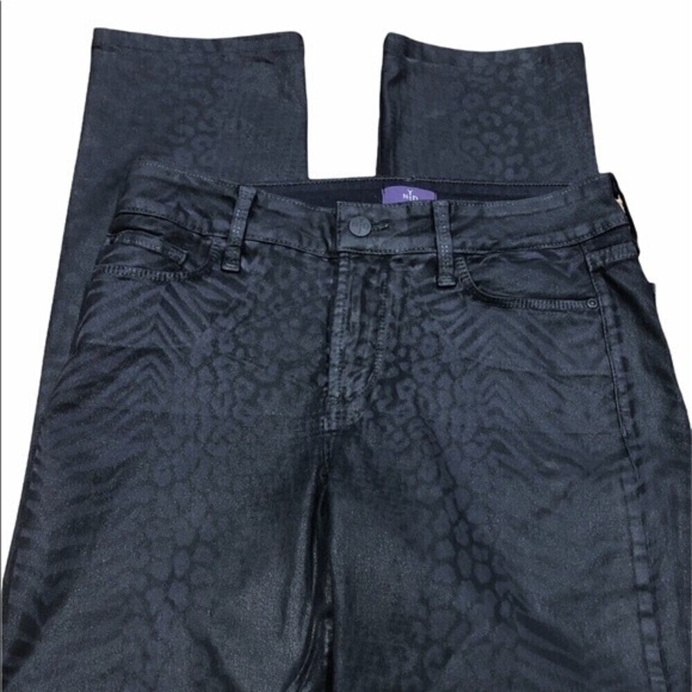 NYDJ size 6 black safari print skinny jeans